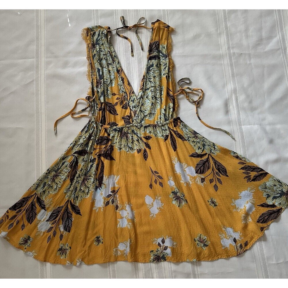 Free People "Marnie" Golden Yellow Floral Short Dress Size S Rayon Boho Floral. - Picture 13 of 16